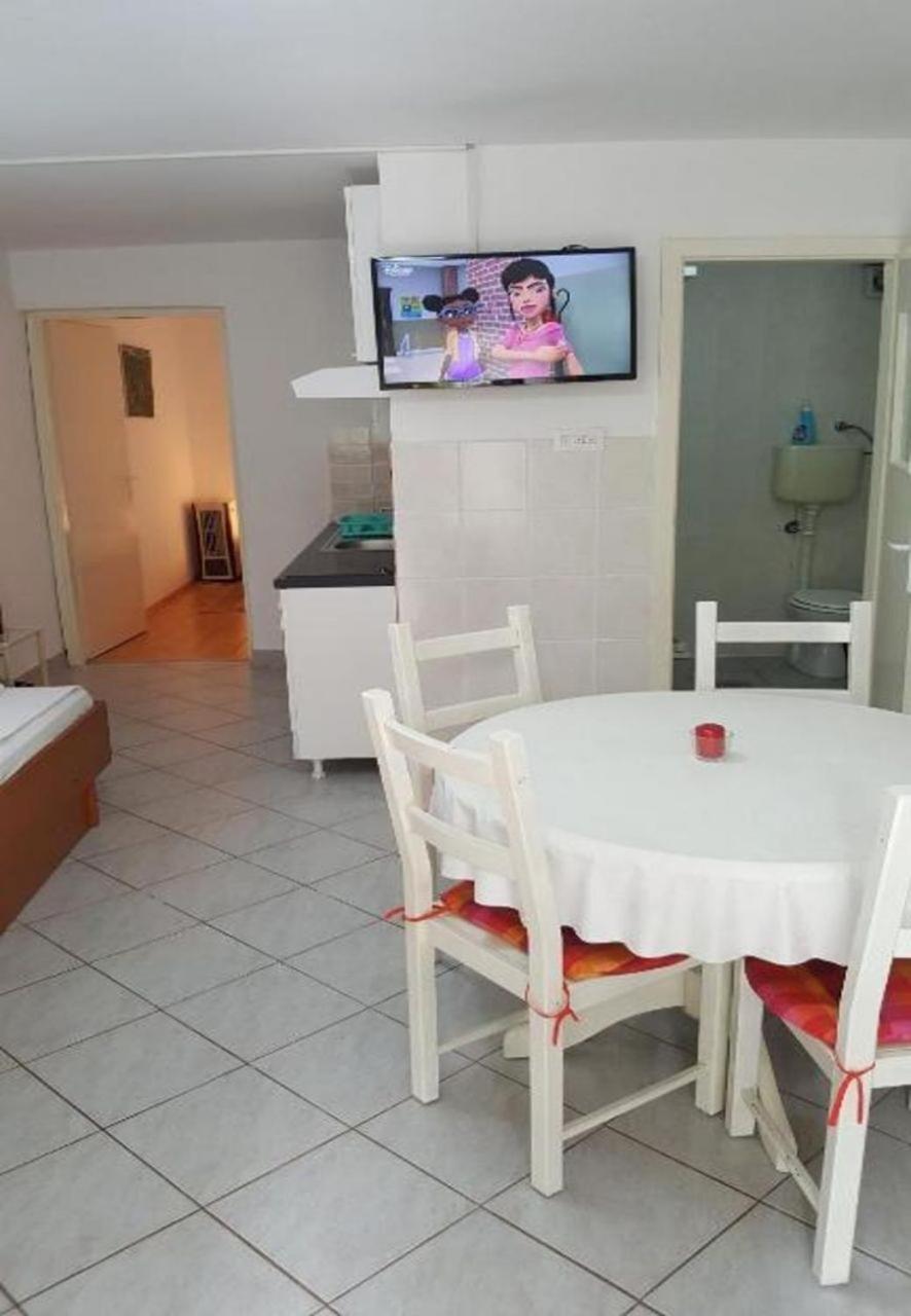 Apartments Dobri - 500M From Beach Nin Exteriör bild